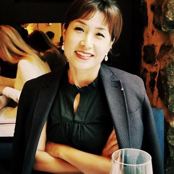 Meet your Posher, Kyongyong - Picture 1 of 1